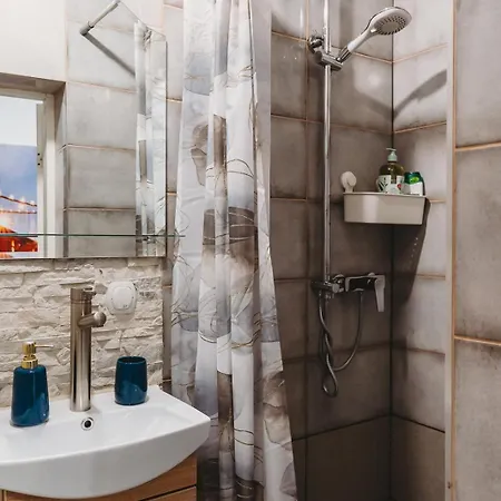 Apartment Old Town - Private & Ensuite - B *