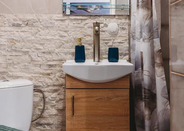 Old Town - Private & Ensuite - B